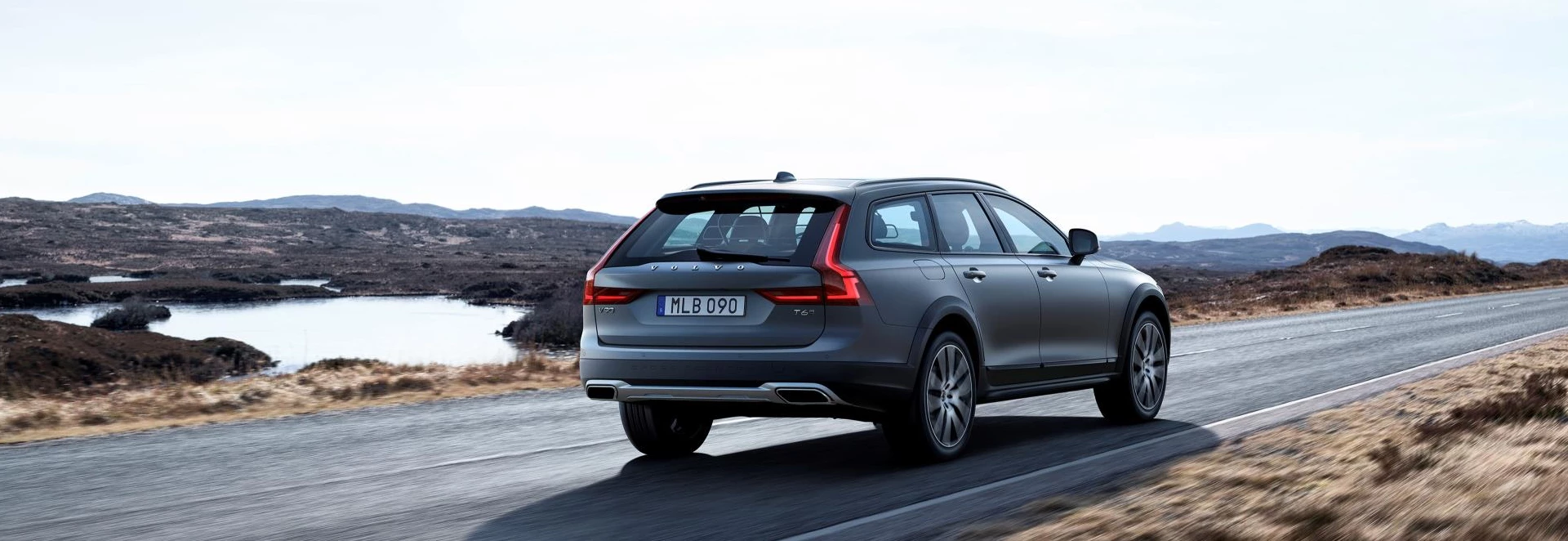 Volvo V90 adds tougher Cross Country edition
